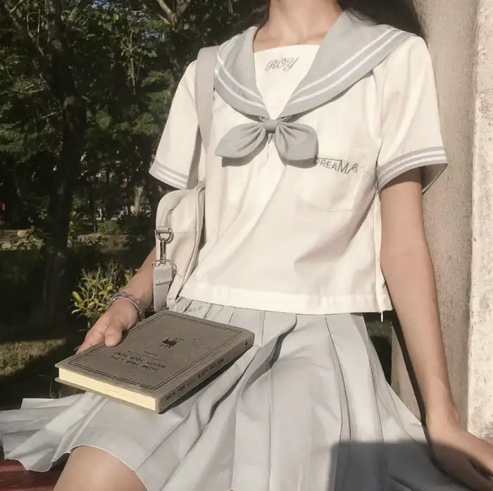 50英尺高的女人